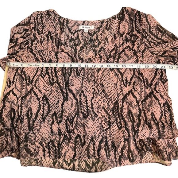 BB Dakota Snakeskin Print Pink Black Layered Cropped Wide Sleeve Size Large - Picture 8 of 11